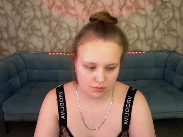 CrystallPaws's BongaCams show and profile