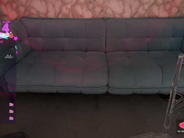 CrystallPaws's BongaCams show and profile