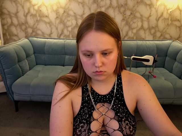 CrystallPaws's BongaCams show and profile