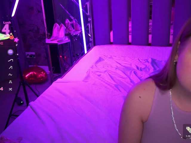 CrystallPaws's BongaCams show and profile