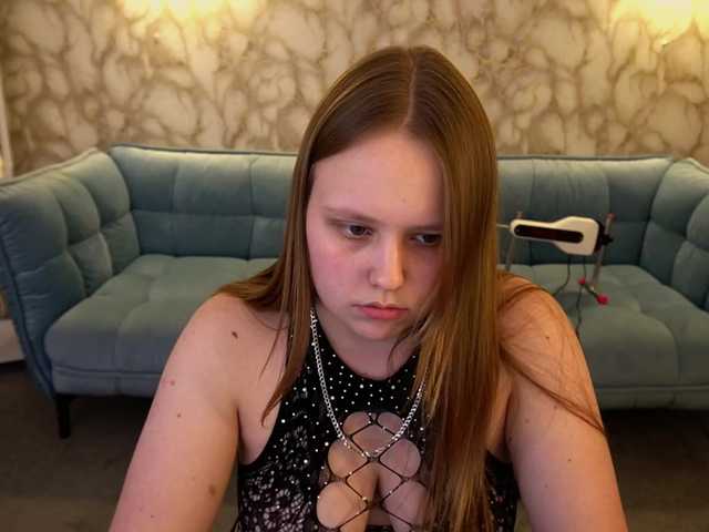 CrystallPaws's BongaCams show and profile