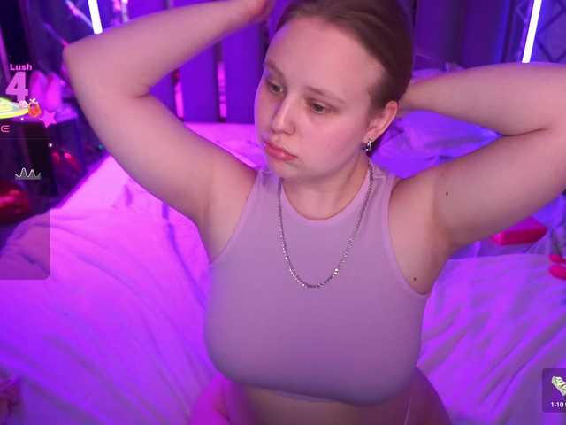 CrystallPaws's BongaCams show and profile