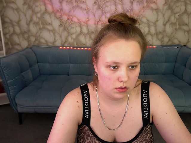 CrystallPaws's BongaCams show and profile