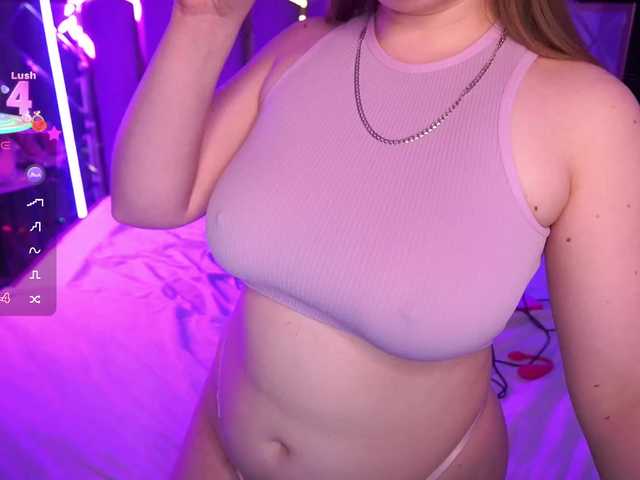 CrystallPaws's BongaCams show and profile