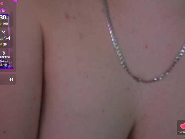 CrystallPaws's BongaCams show and profile