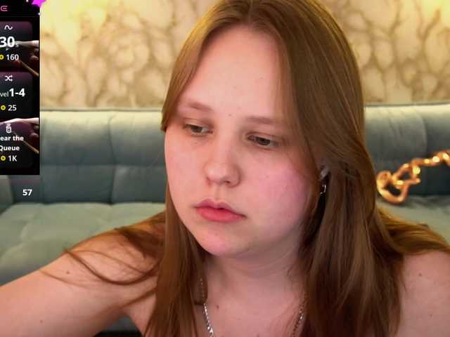 CrystallPaws's BongaCams show and profile