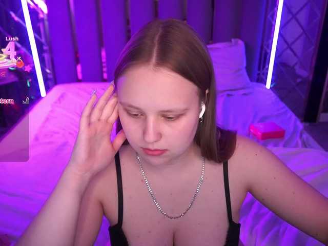 CrystallPaws's BongaCams show and profile