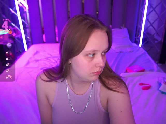 CrystallPaws's BongaCams show and profile