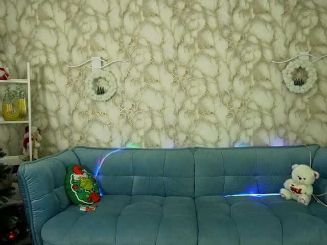 CrystallPaws's BongaCams show and profile