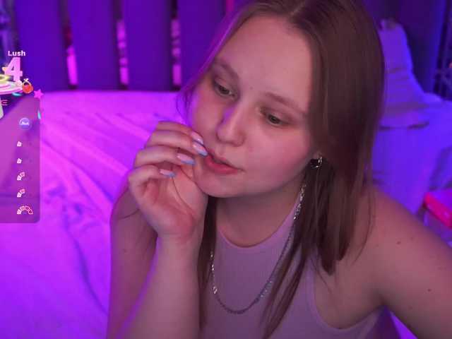 CrystallPaws's BongaCams show and profile