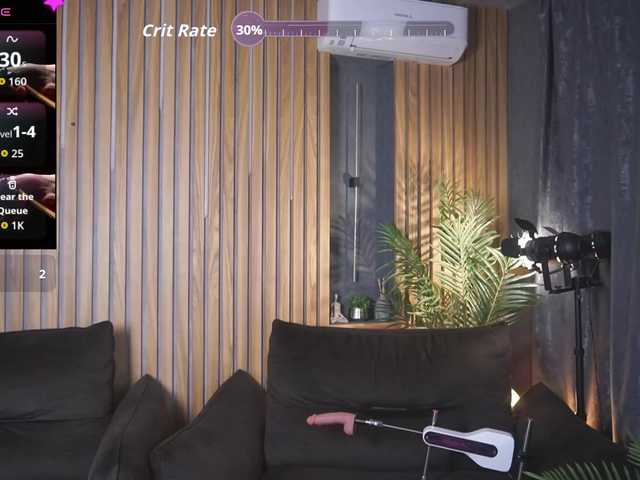 CrystallPaws's BongaCams show and profile