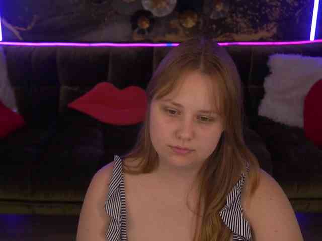 chat live sex CrystallPaws