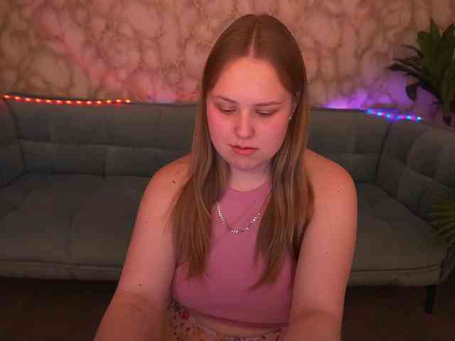 CrystallPaws Live Webcam on BongaCams