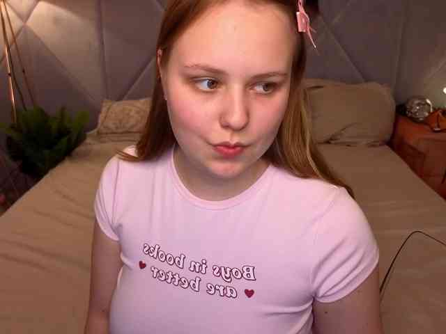 CrystallPaws webcam