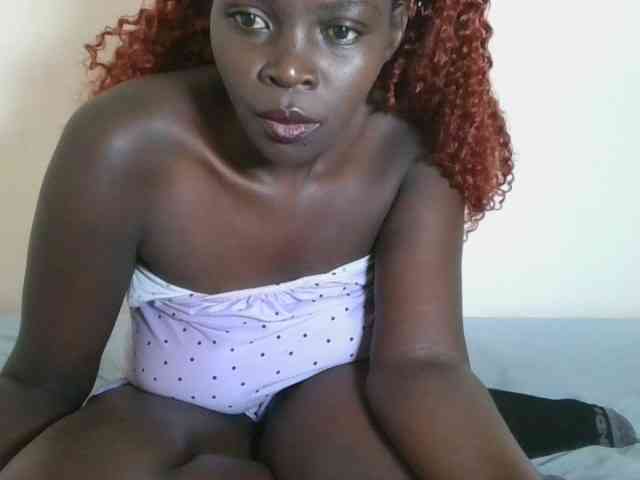 Darkberry24 Live Webcam on BongaCams