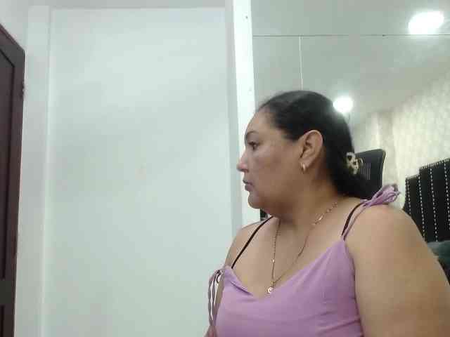 DevoraSanderrss webcam