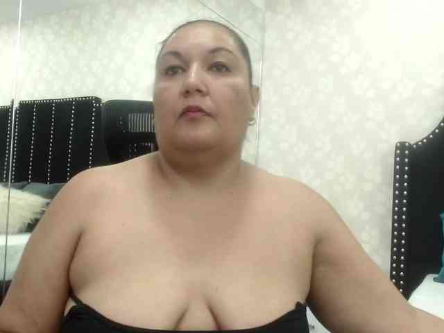 DevoraSanderrss webcam