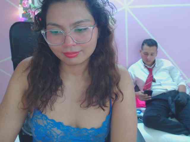 SOFIA-AND-LIAM webcam