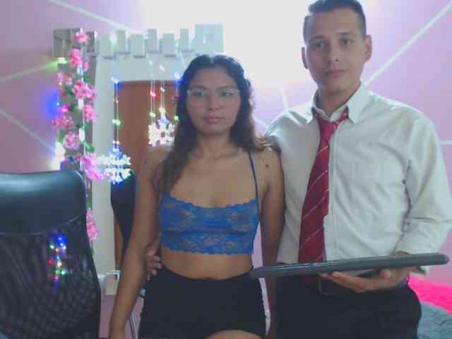 SOFIA-AND-LIAM webcam