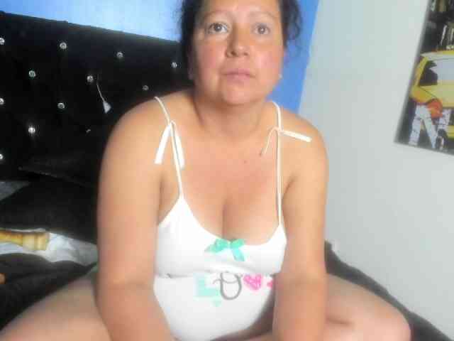AmaranthaGrey webcam