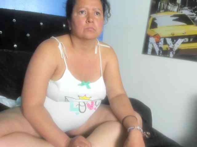 AmaranthaGrey webcam
