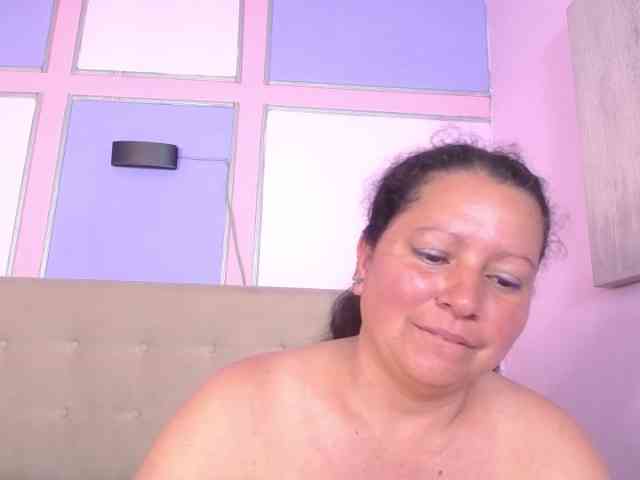 AmaranthaGrey webcam
