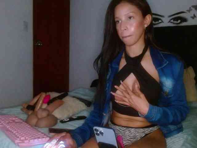 Keylertrue18 webcam