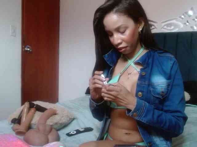 Keylertrue18 webcam