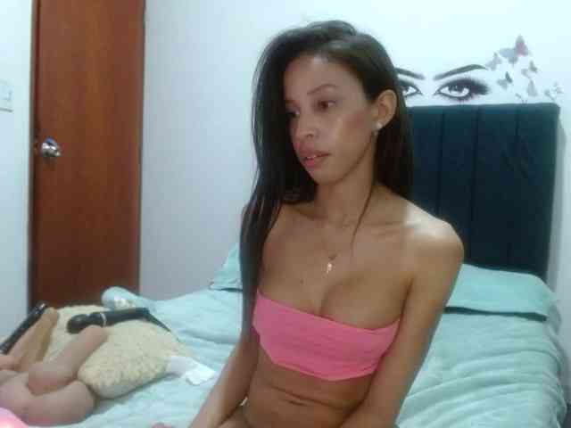 Keylertrue18 webcam