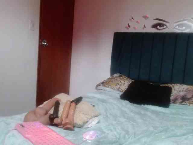 Keylertrue18 webcam