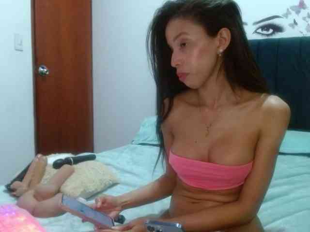 Keylertrue18 webcam