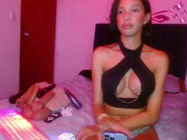 Keylertrue18 webcam