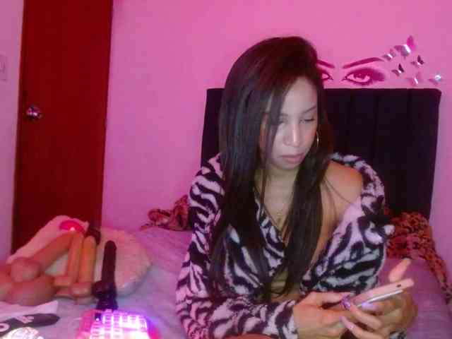 Keylertrue18 webcam