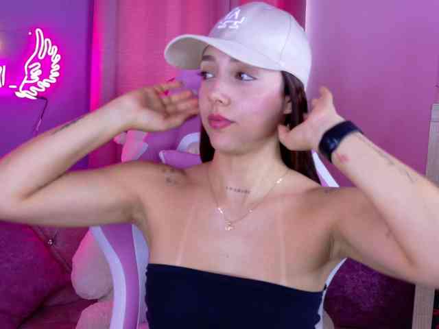 Chloegil webcam