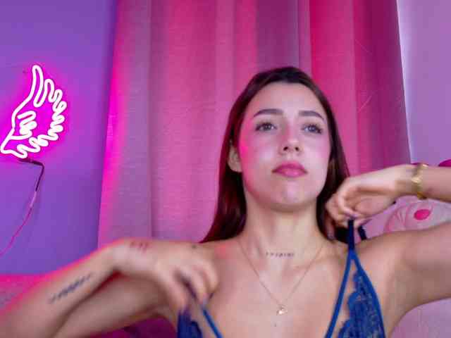 Chloegil webcam