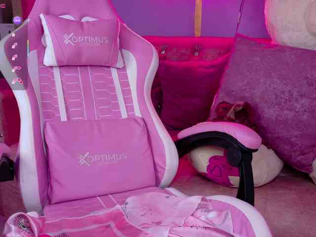 Chloegil webcam