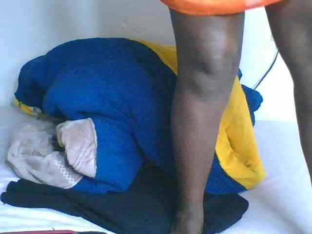 Freaky-ebonie webcam