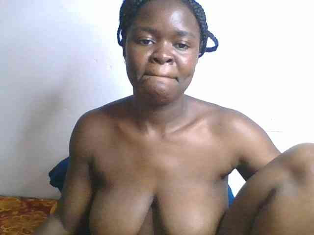 Freaky-ebonie webcam