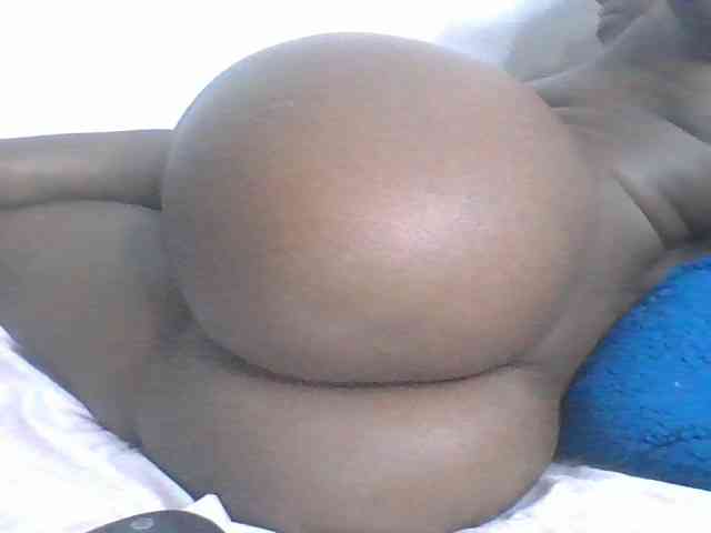 Freaky-ebonie webcam