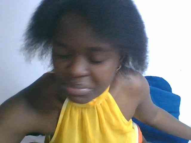 Freaky-ebonie webcam