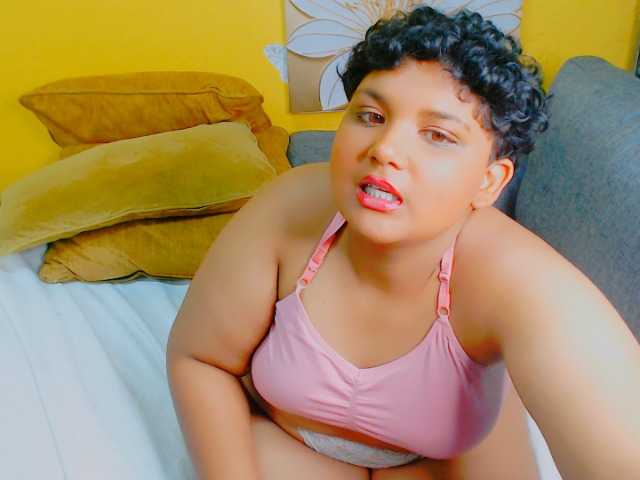 IndianFoxyXXX webcam