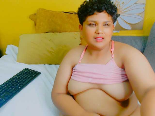 IndianFoxyXXX webcam