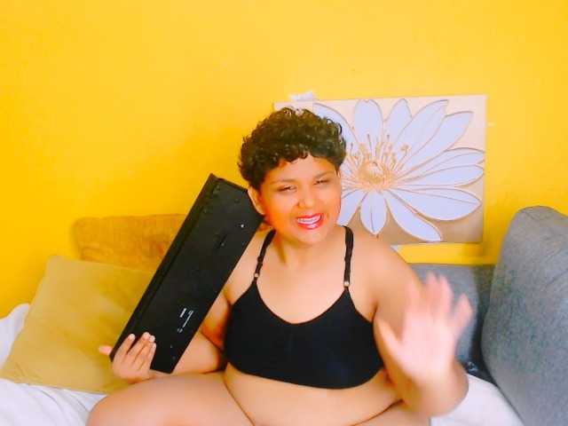  IndianFoxyXXX chat room