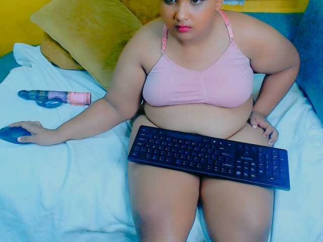 IndianFoxyXXX webcam