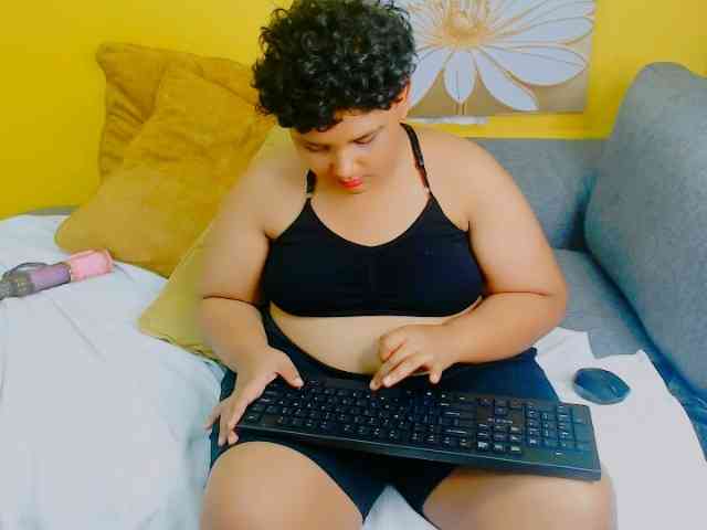 IndianFoxyXXX