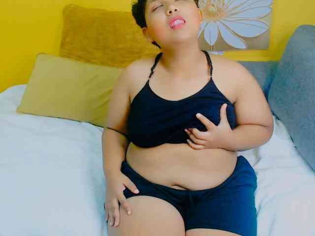 live porno cam IndianFoxyXXX