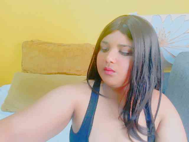 IndianFoxyXXX webcam