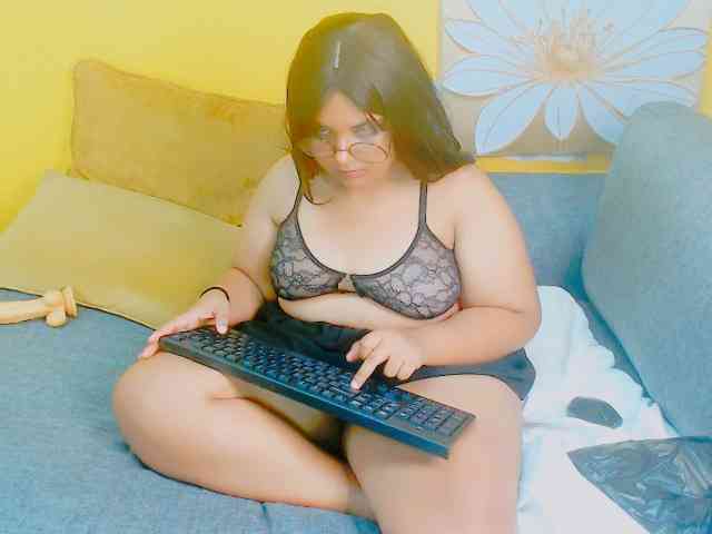 IndianFoxyXXX