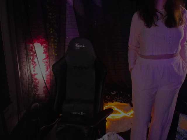 Li-Drago's BongaCams show and profile