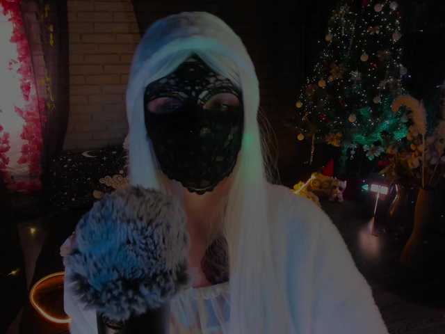 Li-Drago's BongaCams show and profile